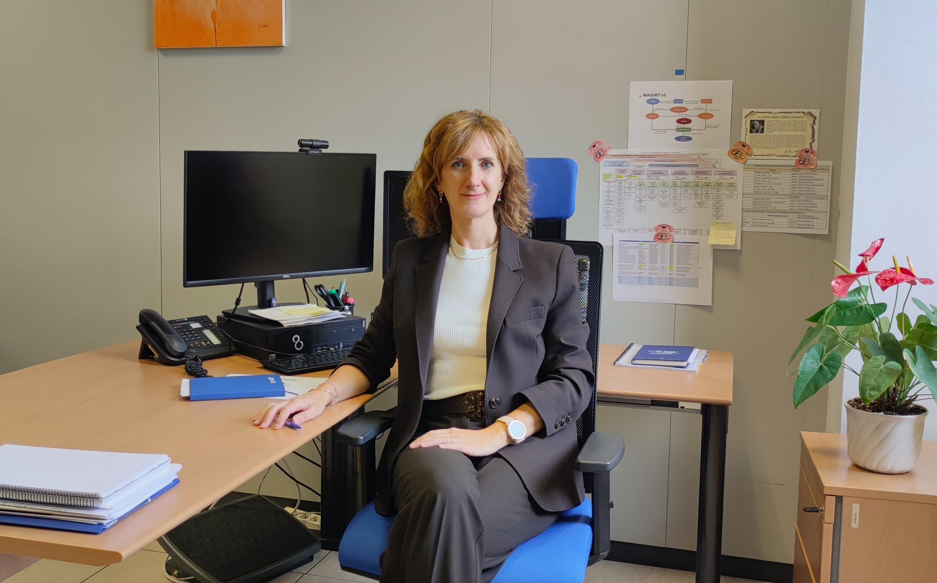 Cristina Crespo en su puesto de trabajo